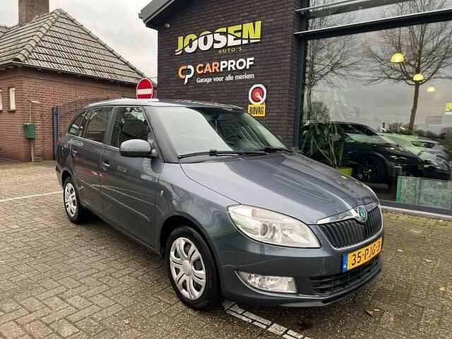 Grijs Occasion 2011 Skoda Fabia Ambition Stationwagen | € 2.450 (Goede deal) - Afbeelding 1/4