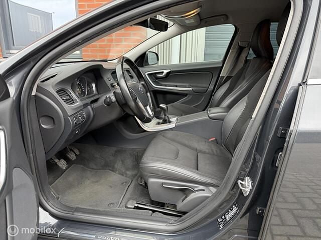 Occasion Volvo V60 Momentum 152 PK (111 kW) 2015 Grijs Stationwagen