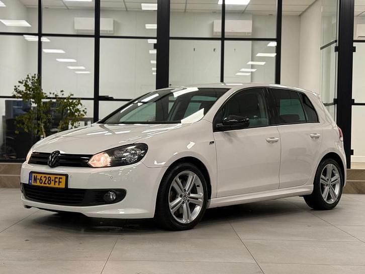 Gebruikt 2011 VW Golf VI R-line | € 8.498 (Duur) - Afbeelding 1/4