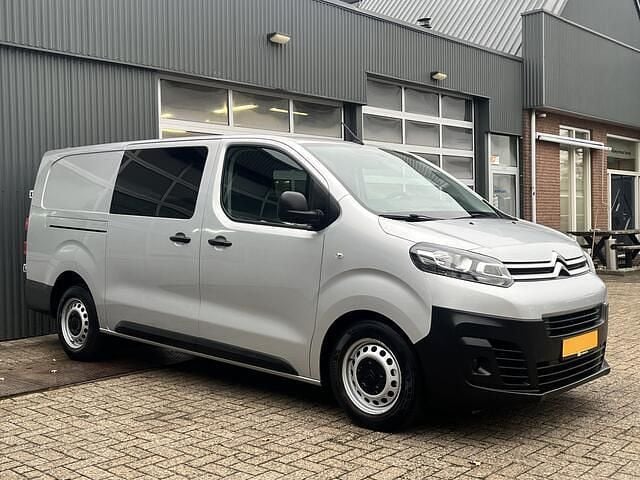 Grijs Occasion 2017 Citroën Jumpy MPV | € 20.950 (Duur) - Afbeelding 1/4