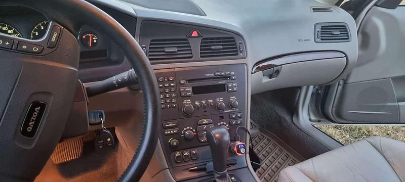 Brons Gebruikt 2000 Volvo V70 Comfort Stationwagen | € 8.200 (Eerlijke prijs) - Afbeelding 1/4