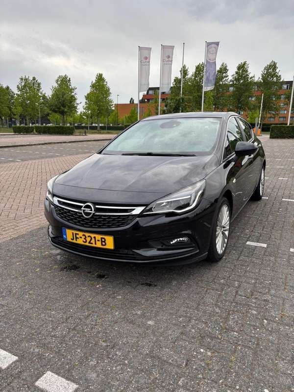 Zwart Gebruikt 2016 Opel Astra Business Hatchback | € 8.999 (Iets duurder) - Afbeelding 1/4