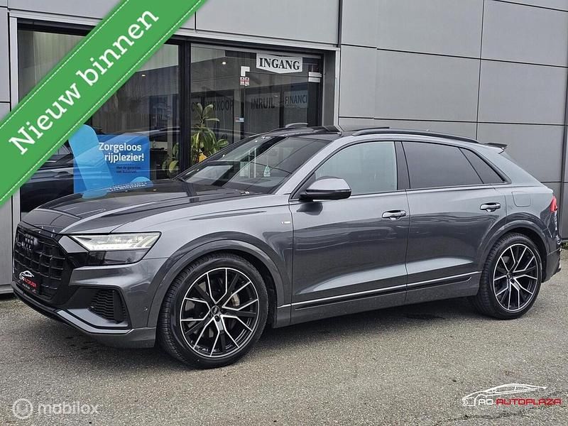 Grijs Gebruikt 2021 Audi Q8 S-Line SUV | € 59.995 (Super prijs) - Afbeelding 1/4