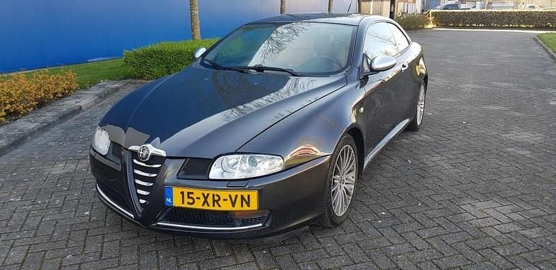 Occasion Alfa Romeo GT Distinctive 166 PK (122 kW) 2007 Grijs Coupé