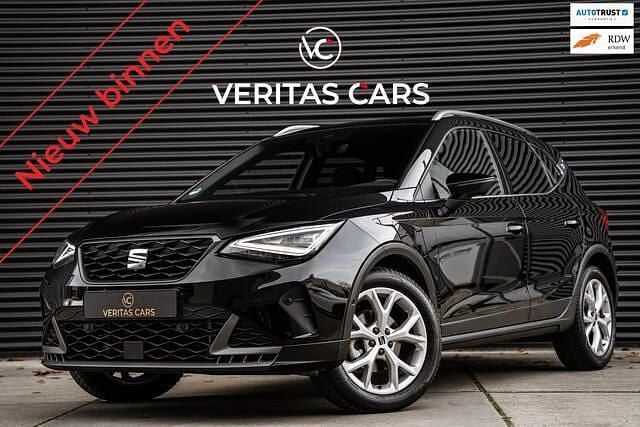 Zwart Gebruikt 2025 Seat Arona FR SUV | € 26.950 (Eerlijke prijs) - Afbeelding 1/4