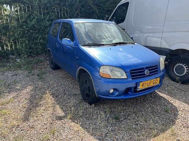 Occasion Suzuki Ignis 83 PK (61 kW) 2002 Blauw (metallic) Hatchback