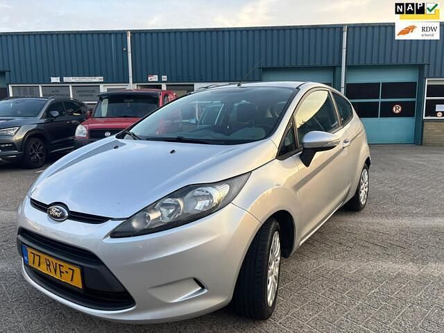 Grijs Gebruikt 2011 Ford Fiesta Limited Hatchback | € 2.450 (Eerlijke prijs) - Afbeelding 1/4