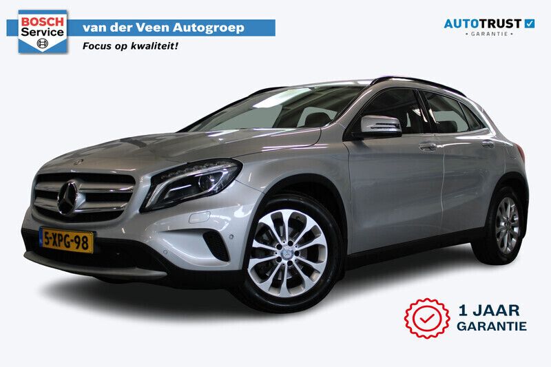 Grijs Gebruikt 2014 Mercedes GLA200 Prestige SUV | € 14.950 (Eerlijke prijs) - Afbeelding 1/4