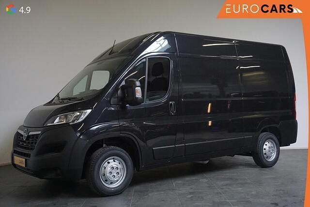 Zwart Occasion 2022 Opel Movano Edition Van | € 20.490 (Eerlijke prijs) - Afbeelding 1/4