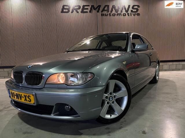Grijs Gebruikt 2004 BMW 330 Executive Coupé | € 9.995 (Eerlijke prijs) - Afbeelding 1/4