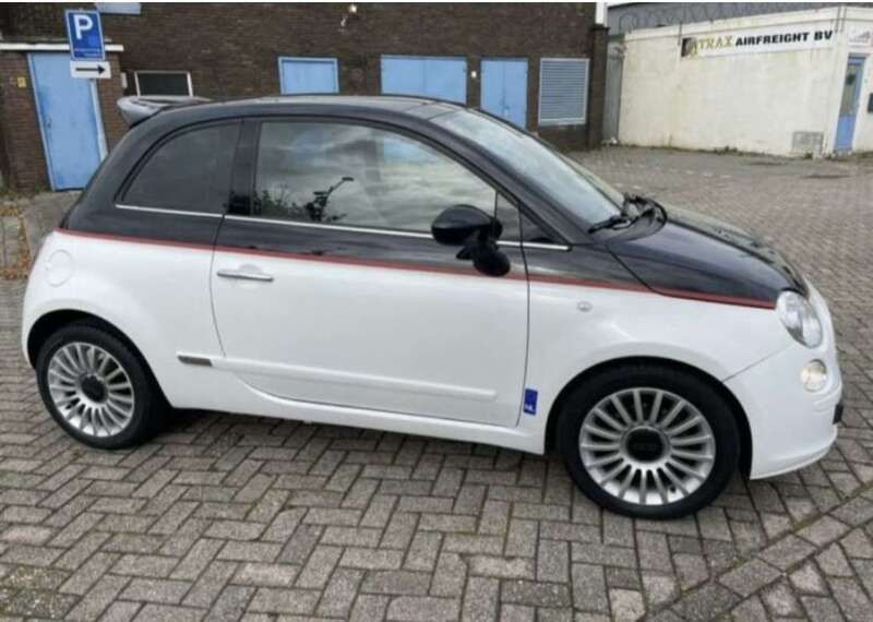 Blauw Gebruikt 2011 Fiat 500 Lounge Hatchback | € 4.000 (Eerlijke prijs) - Afbeelding 1/4