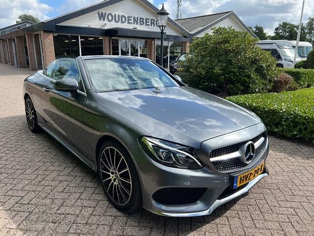 Grijs Gebruikt 2017 Mercedes C200 AMG Cabriolet | € 29.800 (Eerlijke prijs) - Afbeelding 1/4