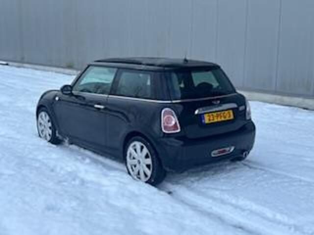 Occasion Mini Cooper Business 122 PK (89 kW) 2011 Zwart (metallic) Hatchback