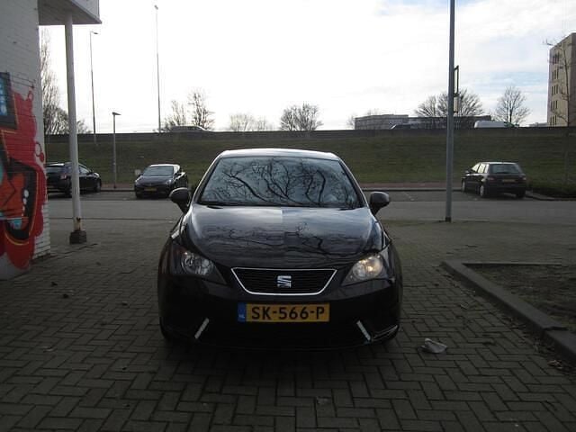 Zwart Occasion 2014 Seat Ibiza Reference Hatchback | € 5.350 (Eerlijke prijs) - Afbeelding 1/4