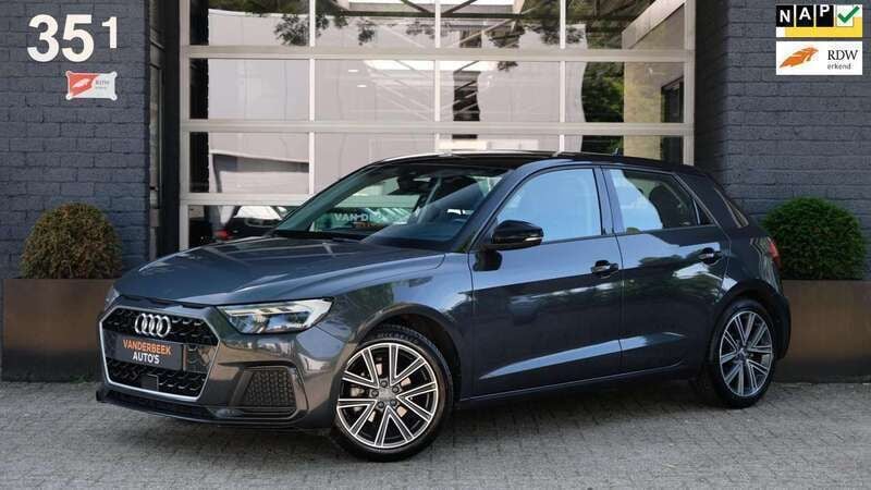 Grijs Gebruikt 2019 Audi A1 Sportback Advanced Hatchback | € 20.950 (Eerlijke prijs) - Afbeelding 1/4
