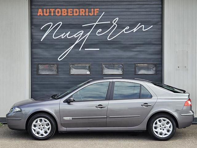 Grijs Gebruikt 2006 Renault Laguna II Business Hatchback | € 2.975 (Duur) - Afbeelding 1/4