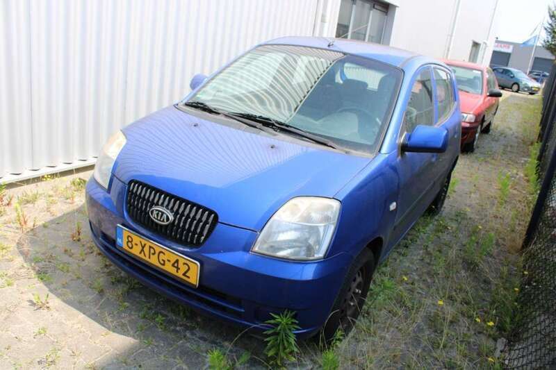 Blauw, metallic lak Gebruikt 2005 Kia Picanto Hatchback | € 500 (Super prijs) - Afbeelding 1/4