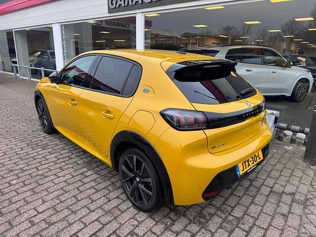 Occasion Peugeot e-208 GT 100 kW (136 PK) 2023 Geel Hatchback