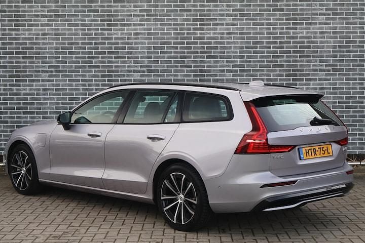 Occasion Volvo V60 Plus 350 PK (257 kW) 2025 Grijs Stationwagen