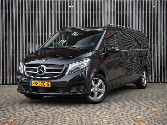 Zwart Gebruikt 2017 Mercedes V250 MPV | € 15.950 - Afbeelding 1/4