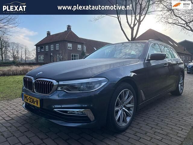 Occasion BMW 540 Executive 341 PK (250 kW) 2017 Grijs (metallic) Stationwagen