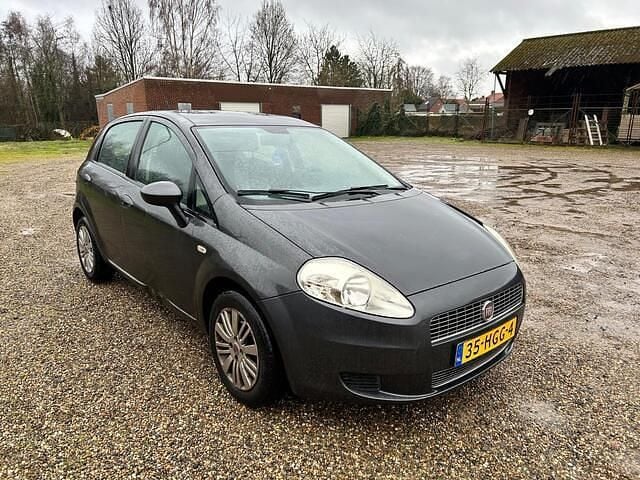 Occasion Fiat Grande Punto Lusso 78 PK (57 kW) 2008 Grijs Hatchback