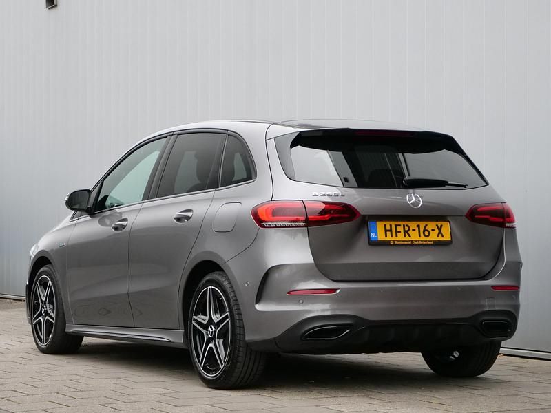 Occasion Mercedes B250e Business 218 PK (160 kW) 2021 Grijs MPV