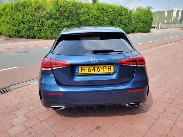 Occasion Mercedes A180 Business 136 PK (100 kW) 2020 Blauw, metallic lak Hatchback