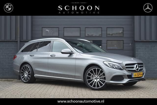 Grijs, metallic lak Gebruikt 2015 Mercedes C180 Ambition Stationwagen | € 18.950 (Iets duurder) - Afbeelding 1/3