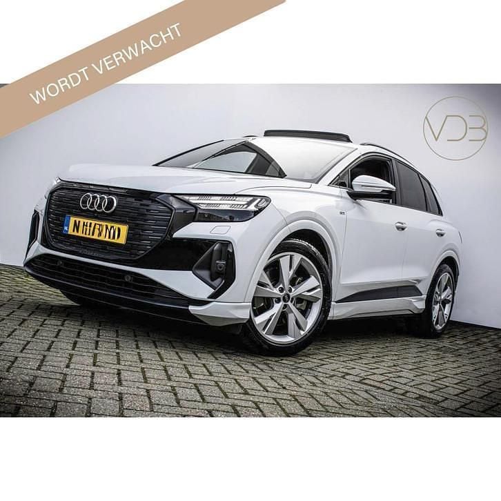 Wit Occasion 2021 Audi Q4 e-tron Competition SUV | € 26.340 (Super prijs) - Afbeelding 1/4