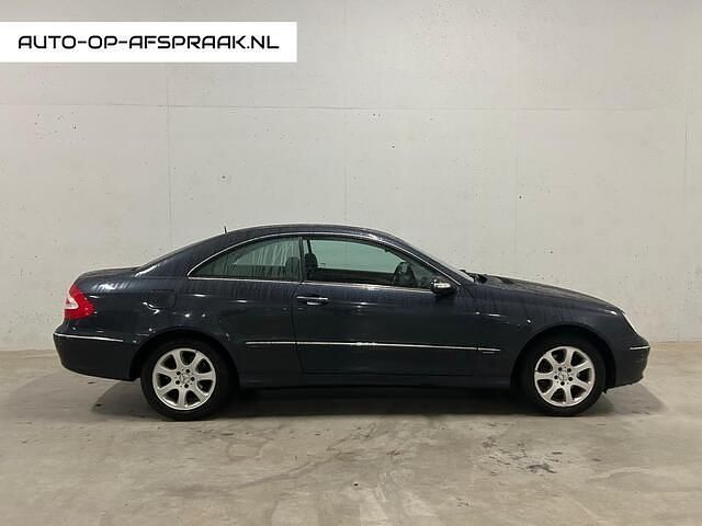 Occasion Mercedes CLK200 Elegance 163 PK (119 kW) 2005 Blauw (metallic) Coupé
