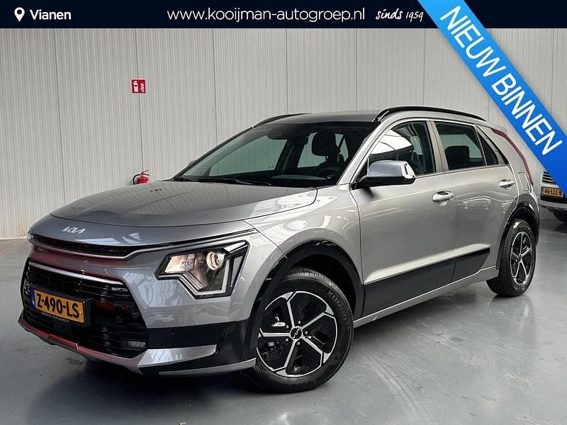 Steel grey Gebruikt 2024 Kia Niro SUV | € 30.950 (Super prijs) - Afbeelding 1/4