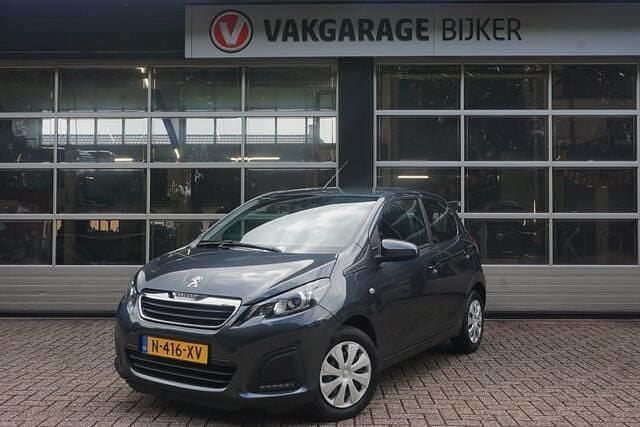Grijs Gebruikt 2021 Peugeot 108 Active Hatchback | € 8.750 (Eerlijke prijs) - Afbeelding 1/4