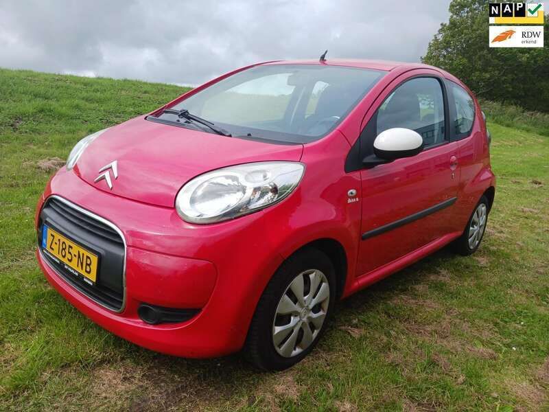 Rood Gebruikt 2010 Citroën C1 Hatchback | € 3.250 (Eerlijke prijs) - Afbeelding 1/4