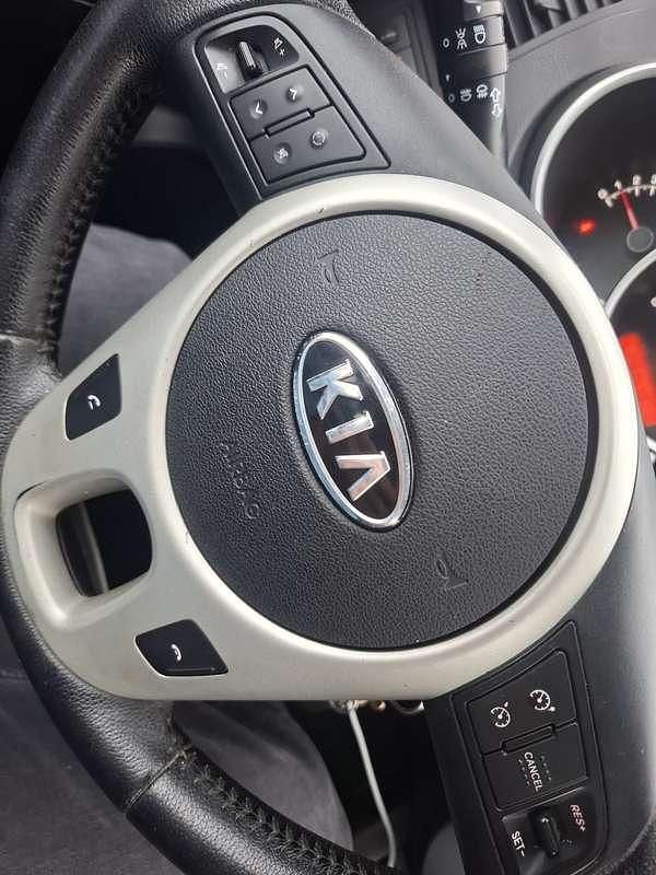 Occasion Kia Venga 90 PK (66 kW) 2010 Grijs Hatchback