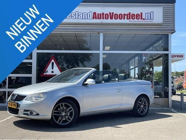 Grijs Gebruikt 2006 VW Eos Cabriolet | € 3.949 (Iets duurder) - Afbeelding 1/4