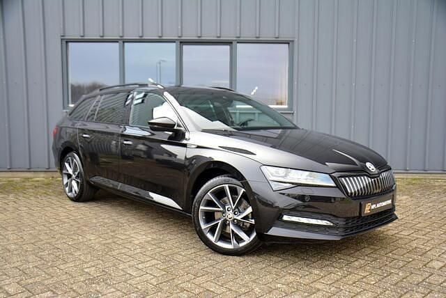 Occasion Skoda Superb Business Line 157 PK (115 kW) 2021 Zwart Stationwagen