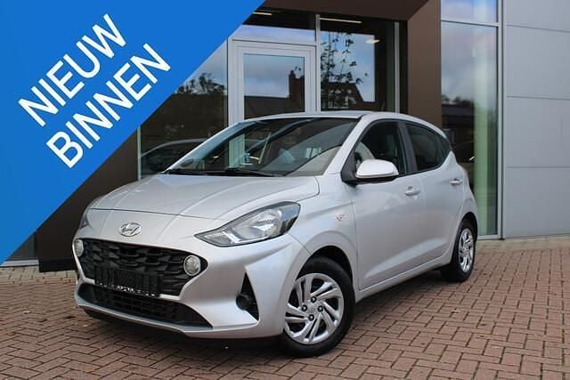 Grijs Gebruikt 2020 Hyundai i10 Comfort Hatchback | € 14.900 (Eerlijke prijs) - Afbeelding 1/4