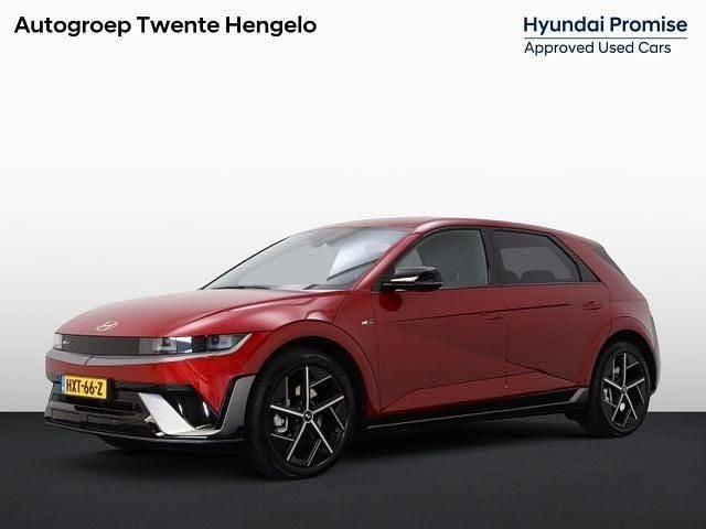 Ultimate red (rood metallic) Nieuw 2025 Hyundai Ioniq 5 N Line SUV | € 49.950 (Eerlijke prijs) - Afbeelding 1/1