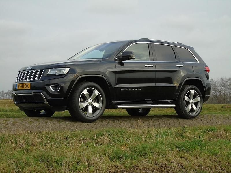 Zwart Gebruikt 2017 Jeep Grand Cherokee Overland SUV | € 27.450 (Super prijs) - Afbeelding 1/4