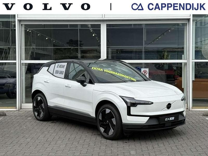 Wit, metallic lak Nieuw 2025 Volvo EX30 Plus SUV | € 40.909 (Eerlijke prijs) - Afbeelding 1/4