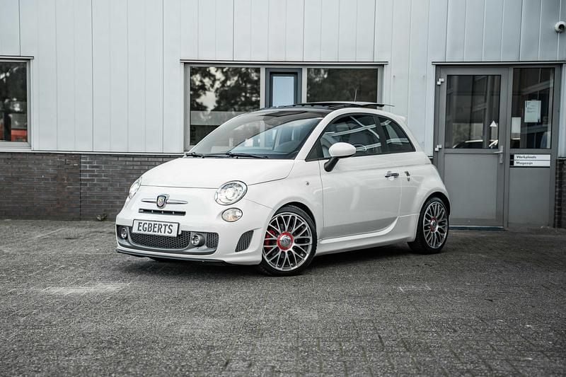 Wit Gebruikt 2015 Abarth 595 Turismo Hatchback | € 14.950 (Eerlijke prijs) - Afbeelding 1/4