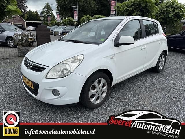 Wit Gebruikt 2010 Hyundai i20 Hatchback | € 3.450 (Eerlijke prijs) - Afbeelding 1/4