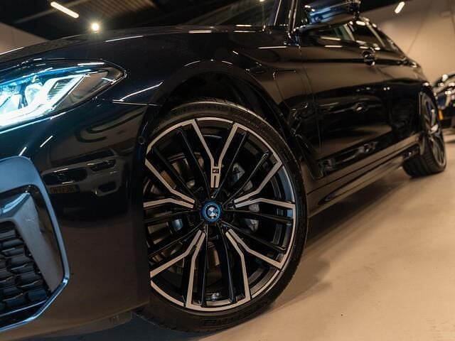 Occasion BMW 530e Shadowline 292 PK (214 kW) 2022 Zwart (metallic) Sedan