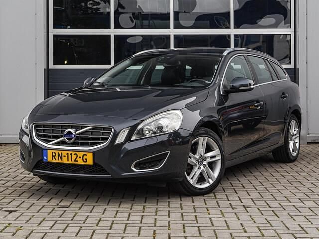 Grijs Gebruikt 2012 Volvo V60 Summum Stationwagen | € 4.950 (Eerlijke prijs) - Afbeelding 1/4