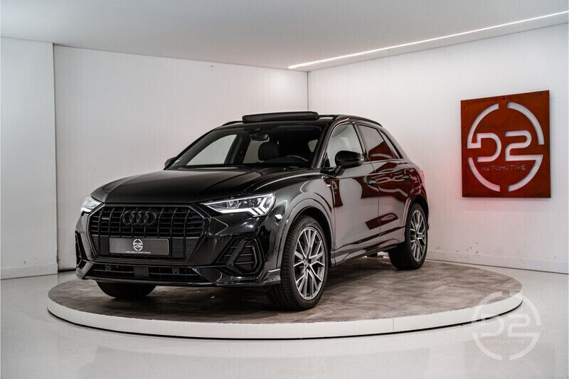 Zwart Gebruikt 2020 Audi Q3 S-Line SUV | € 39.980 (Eerlijke prijs) - Afbeelding 1/4
