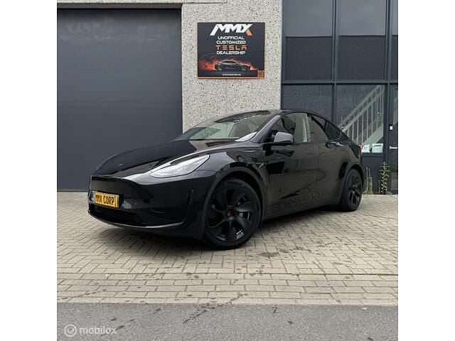 Occasion Tesla Model Y Long Range RWD 258 kW (351 PK) 2025 Zwart SUV