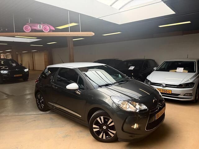 Occasion Citroën DS3 Chic 95 PK (69 kW) 2011 Grijs Hatchback