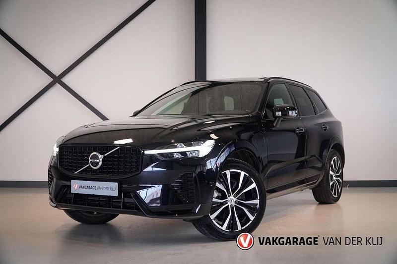 Zwart Gebruikt 2023 Volvo XC60 Plus SUV | € 49.950 (Super prijs) - Afbeelding 1/4