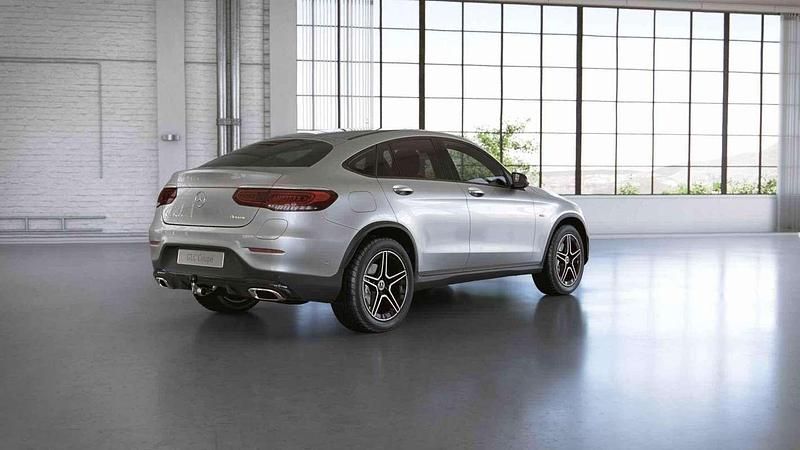 Occasion Mercedes GLC300e Premium Plus 320 PK (235 kW) 2021 Grijs Coupé